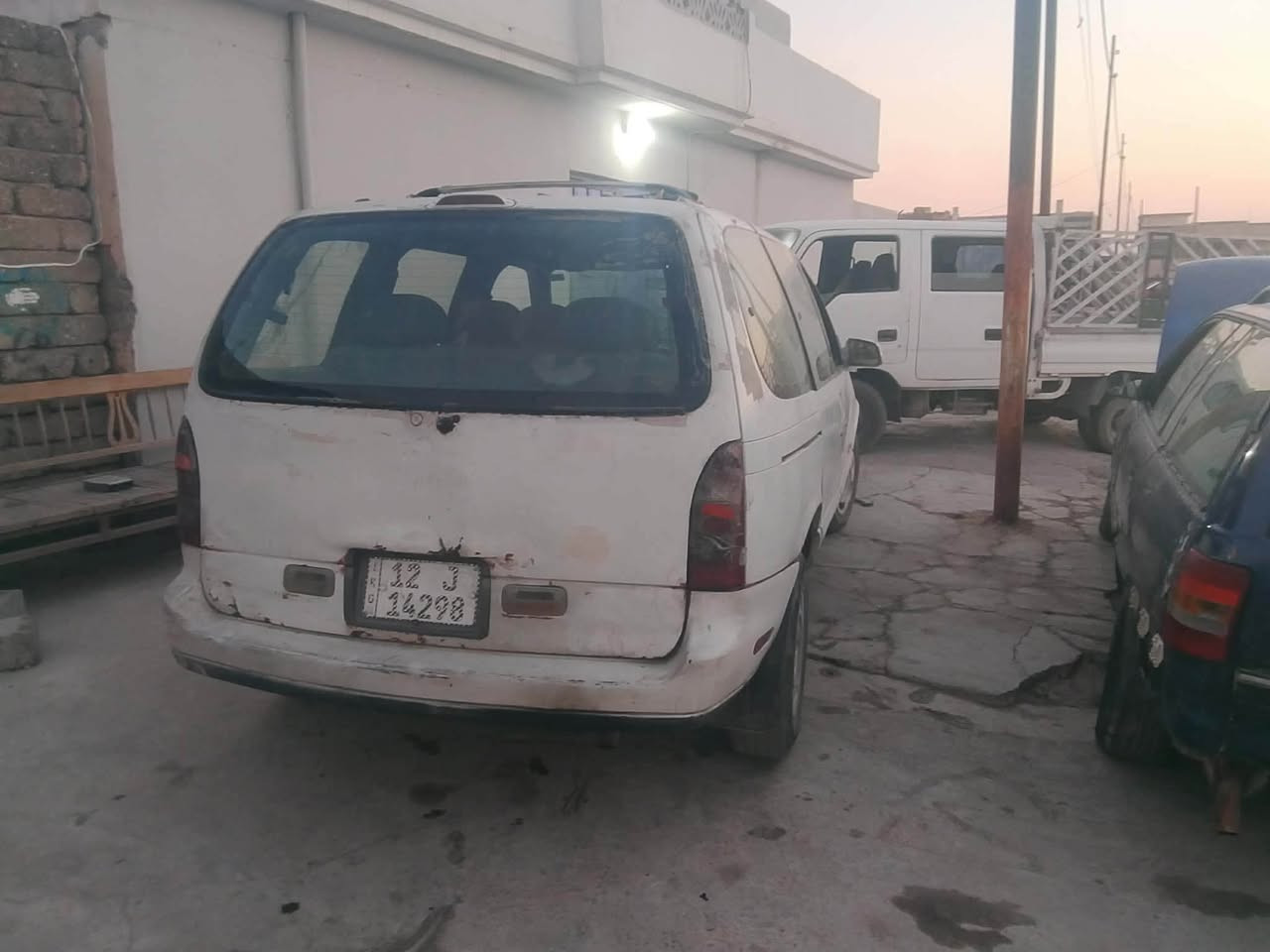 سلام عليكم نيسان كوست كير ومحرك شرط بدون ضرر بدون خيسان شرط التحويل والوكاله سعر 20 بي مجال ***********مكان موصل بازوايا
