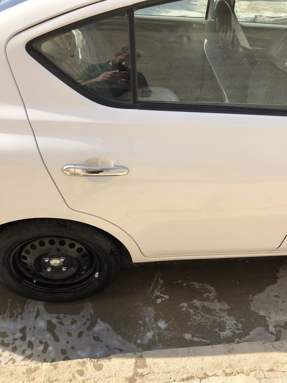 سني هندي موديل ٢٤ ماشية ٣٠ الف بغداد بيها بارد ألباب الخلفي صفحة الصدر ممبين مشتغلة درجة اولى والمواصفات معروفة مكان الشعب ***********
