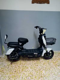 ماطور شحن للبيع يحتاج فقط بطارية السعر منسب التصال على الرقم0773438359...