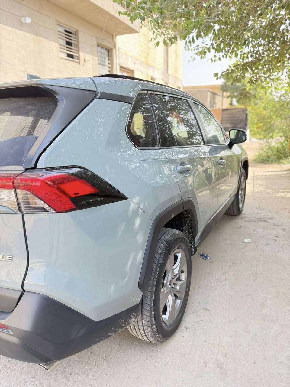 𝐓𝐎𝐘𝐎𝐓𝐀 _ 𝐑𝐀𝐕4-
بانزين فقط

وارد امريكي حدثها دعاميه فقط يعني كلين 
مكفوله من الصبغ والتبديل فقط دعاميه

XLE

تویوتا رافـــــ4

موديل : 2023

اللون : اسمنتي

 

رقم بغداد بأسمي 

عداد المسافة : 33 الف

حجم المحرك : 2.5L +

المواصفات :XLE

فتحة سقف سلايد

كيـــج الكـــترونـــي

‏‎ابـــواب بصمةامامي

‏‎بصمة تشـــغـــيل 

تشغيل عن بعد

‏‎شـــاشـــة كبـــير لمس

شـــاشـــة كار بلي

كــــامــــيرا دوارة

هـــانـــد بـــريـــك بصمة

صندوق كهرباء 

تبريد قطعنين

جام 4 اوتو

اوتو هولد (𝐀𝐔𝐓𝐎 𝐇𝐎𝐋𝐃)

اوتو ستارات(𝐀𝐔𝐓𝐎 𝐒𝐓𝐀𝐑𝐓*)

اوتو ستوب (𝐀𝐔𝐓 𝐒𝐓𝐎𝐏)

رادار امامي (تحديد مسار)

‏‎رادار جانبي (نقاط عمياء)

‏‎رادار خلفي (التحذير من

الاصطدام)

‏‎حساسات امامي360

‏‎حساسات جانبي 

‏‎حساسات خلفي 360

نظام (𝐄𝐂𝐎)

نظام (𝐍𝐎𝐑𝐌𝐀𝐋)

نظام (𝐒𝐏𝐎𝐑𝐓)

‏‎مقعد السايق كهربائي3وضعيات

مثبت سرعة

تحذير عند الخروج من المسار

لايت عالي اوتو

مانع نزلاق

تبريد مناخين منفصلين

اشاير بل مري

‏

‏‎لايتات لـــ𝐋𝐄𝐃ـــد عدسة

 زينون بلادي

‏‎بكلايتات ليـــ𝐋𝐄𝐃ـــد بلادي

السعر المطلوب:235

المكان: كربلاء 

للاستفسار: ***********
