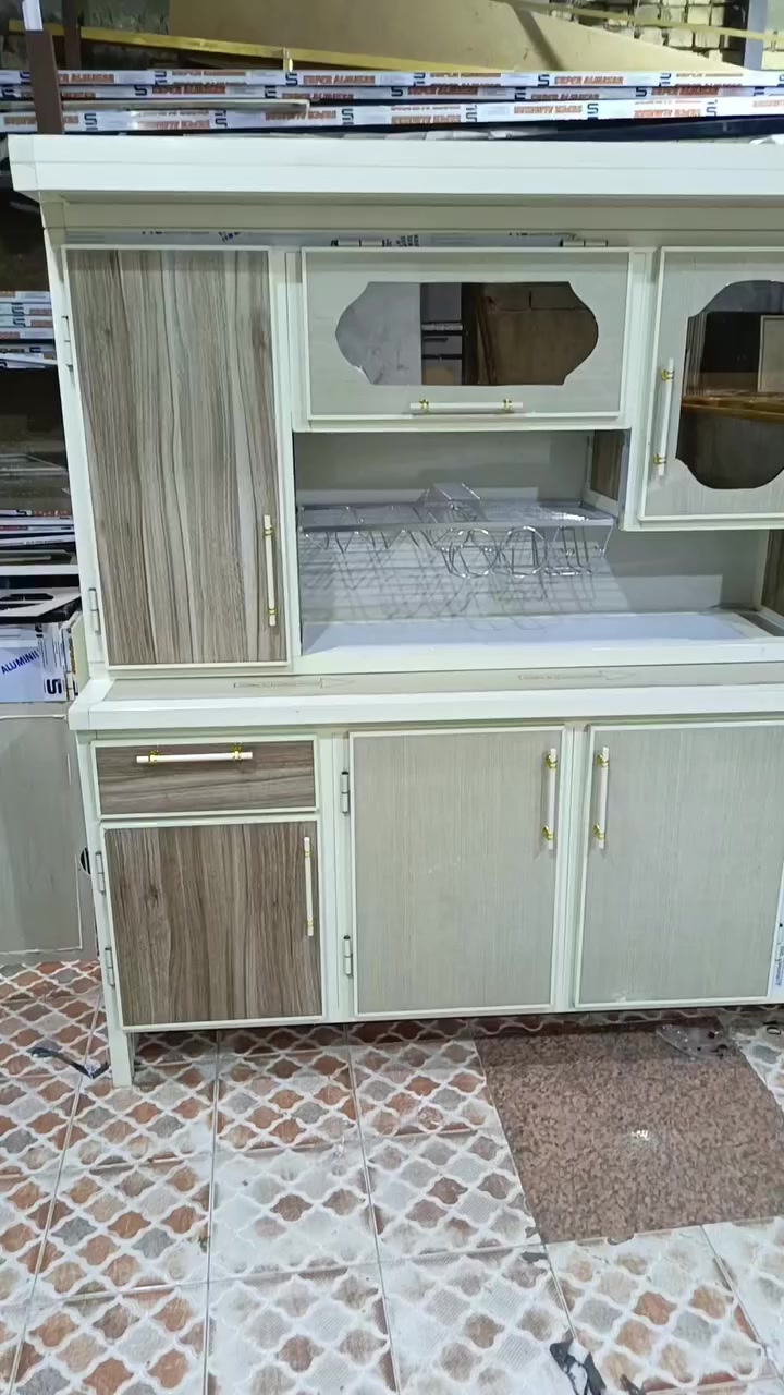 كاونتر مترين وسنك متر وعشرين هذا تفصال مستعمل قليل بوري صيني ثقيل وليس يراني خفيف سعره خاص ويتدلل شراي مكان بصره موجود توصيل داخل بصره 👈 ***********
