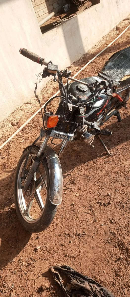 ماطور روبر للبيع 180 وبي مجال اشراي يجي خاص


**إذا كنت صاحب هذا الإعلان وتريد حذفه لأي سبب، رجاءا أرسل رسالة إلى الدعم الفني**