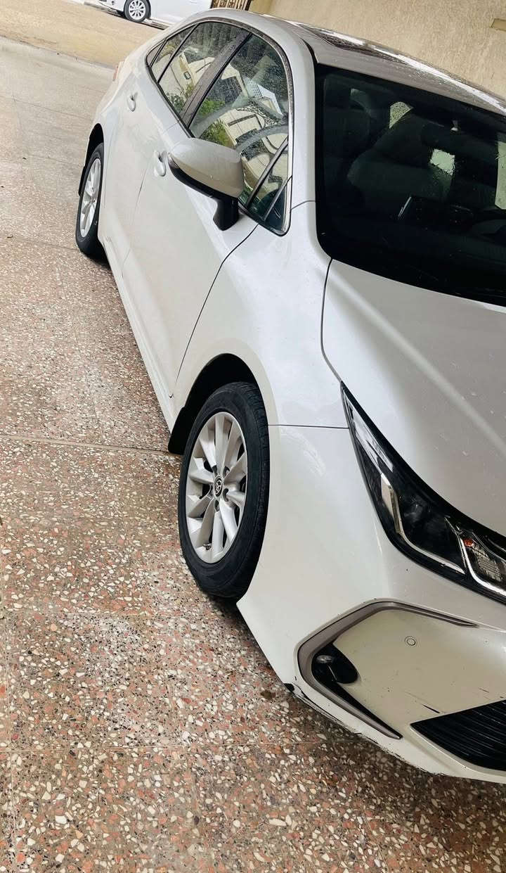 تيوتا كورلا 2022 ساز 
سياره مكفوله من الصبغ
بيها حالوب 
السياره فتحة سقف 
حساسات اماميه وخلفيه 
مري شفط 
ماشيه 80 الف
السعر 16 $ وبيه مجال
***********
