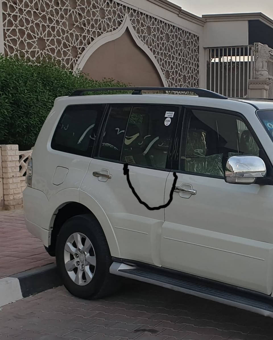 باجيرو حبتور خليجي فول مواصفات موديل ٢٠١٠ محرك ٣٥٠٠ مكفوله كفاله عامه عدا الموضح بالصوره ادامه كامله ستوني مسويه ماناقصه برغي السعر ١٤٠ وبيه مجال رقم انكليزي بغداد واذا اكو مراوس بسياره ناصيه ميخالف مكاني نجف /كوفه الاتصال ***********
