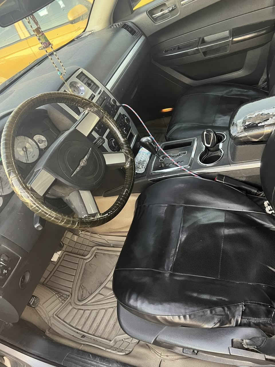 السلام عليكم اوبامه موديل 10السياره جاهزه تخم حداديه جديده تاير مكينه قبل عشره ايام اول صبغا الها خطها كوت بغداد مكان السياره كوت رقم بغداد مصفره هئيه وغرامات *********** مارد خاص تريد اتصل سعر 115 بيها مجال الشراي
