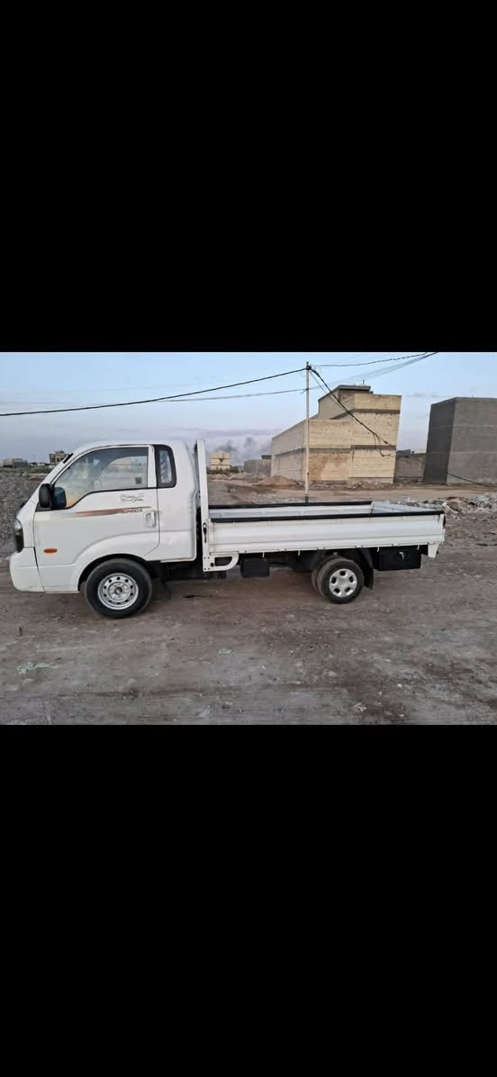 للبيع كيه أدوات دخول جديد 2018 متومه رقم شمالي مكينه مسكر تخم تاير مكان السياره بغداد الغزاليه رقم الهاتف *********** المو شراي لا يتصل رجأن السعر 60 ورقه
