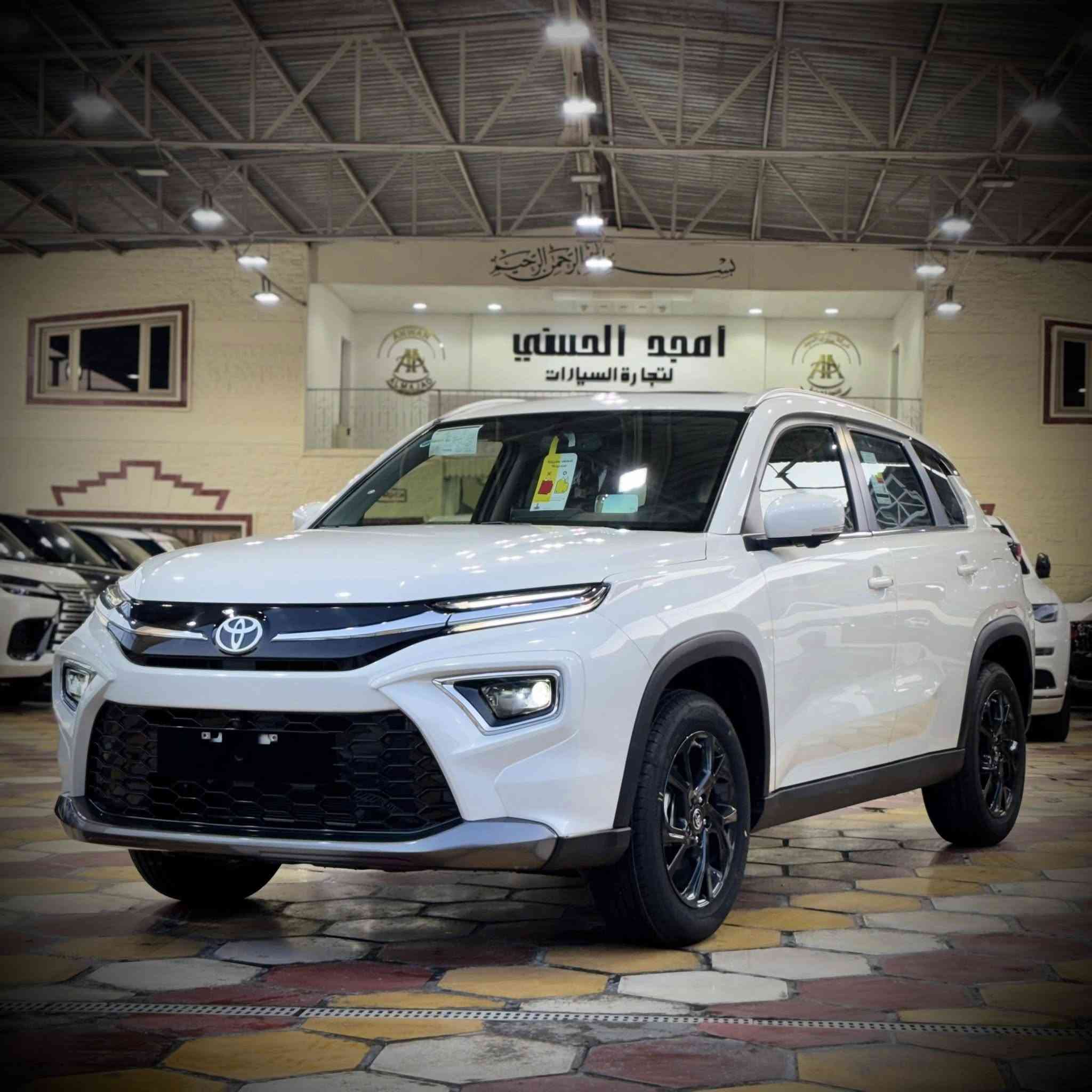 #امجد_الحسني_لتجارة_السيارات

TOYOTA Urban Ctuiser —— 2026

➖ هاييرد
➖ ضمان شركة تويوتا
➖ زيرو
➖ محرك 1500
➖ بصمة تشغيل
➖بنوراما 
➖ حساسات خلفي
➖4كامرات
➖داتا شو
➖كشنات جلد
➖بردات خلفيه
➖لايت زنون
➖ويل 17
➖هند بريك بصمه اوتو هولد
➖لايت زنون
للاستفسار أكثر الاتصال على الرقم
***********
بغداد – معارض البياع – الشارع الثاني
