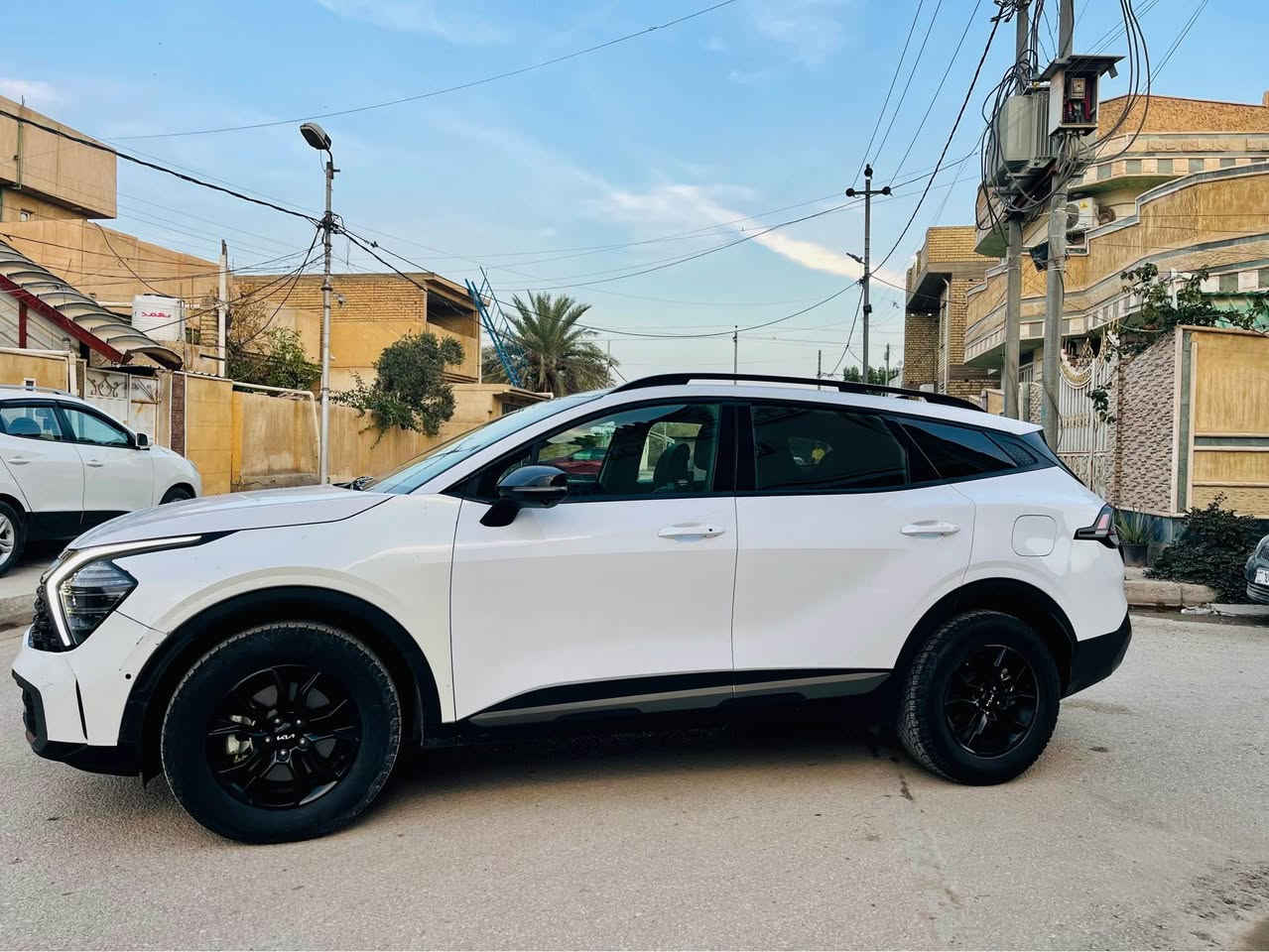 يا الله 
اللهم صل على محمد وال محمد 
سبورتاج ٢٠٢٣ رقم بغداد بإسمي فئة X pro مواصفاتها معروفة بانوراما كشنات تدفئة تبريد ستيرن تدفئة اربع كاميرات هواي بعد مواصفات حادثها جاملغ امامي ودعامية فقط ماشية ٢٤ mi السعر ٢٢٥ وبيها مجال السياره جديده صور الحادث واتساب *********** مكانها بابل المحاويل, بابل
