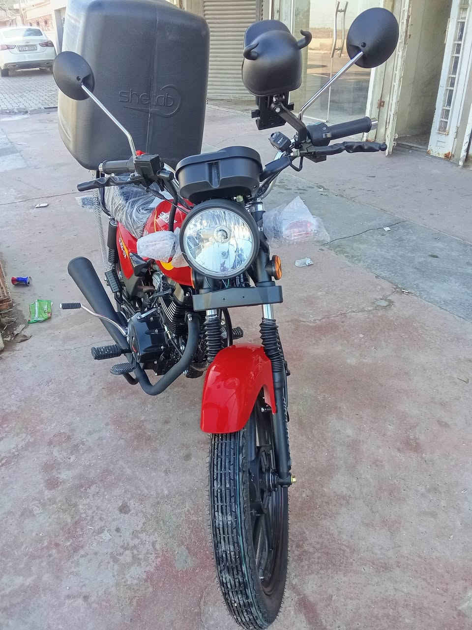 سلام عليكم دراجة موديل 26جديدة من عدة الصندوك أوراق كاملة السعر مليون 50 بيهة بكاني  بغداد شعب ***********
