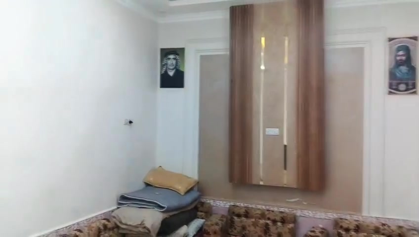 بيت زراعي للبيع مساحته 150متر
طابقين يتكون من غرفه واحده ارضي وثلاث غرف طابق الثاني واحده قيد الانشاء البناء فرمستون السعر 80العنوان المهيديه مقابيل العمارات اسكنيه شارع جامع سعيد بن جبير اول فرع على ايدك اليسره رزقي ورزقكم على الله اي استفسار اتصل على رقمي او واتساب ***********
