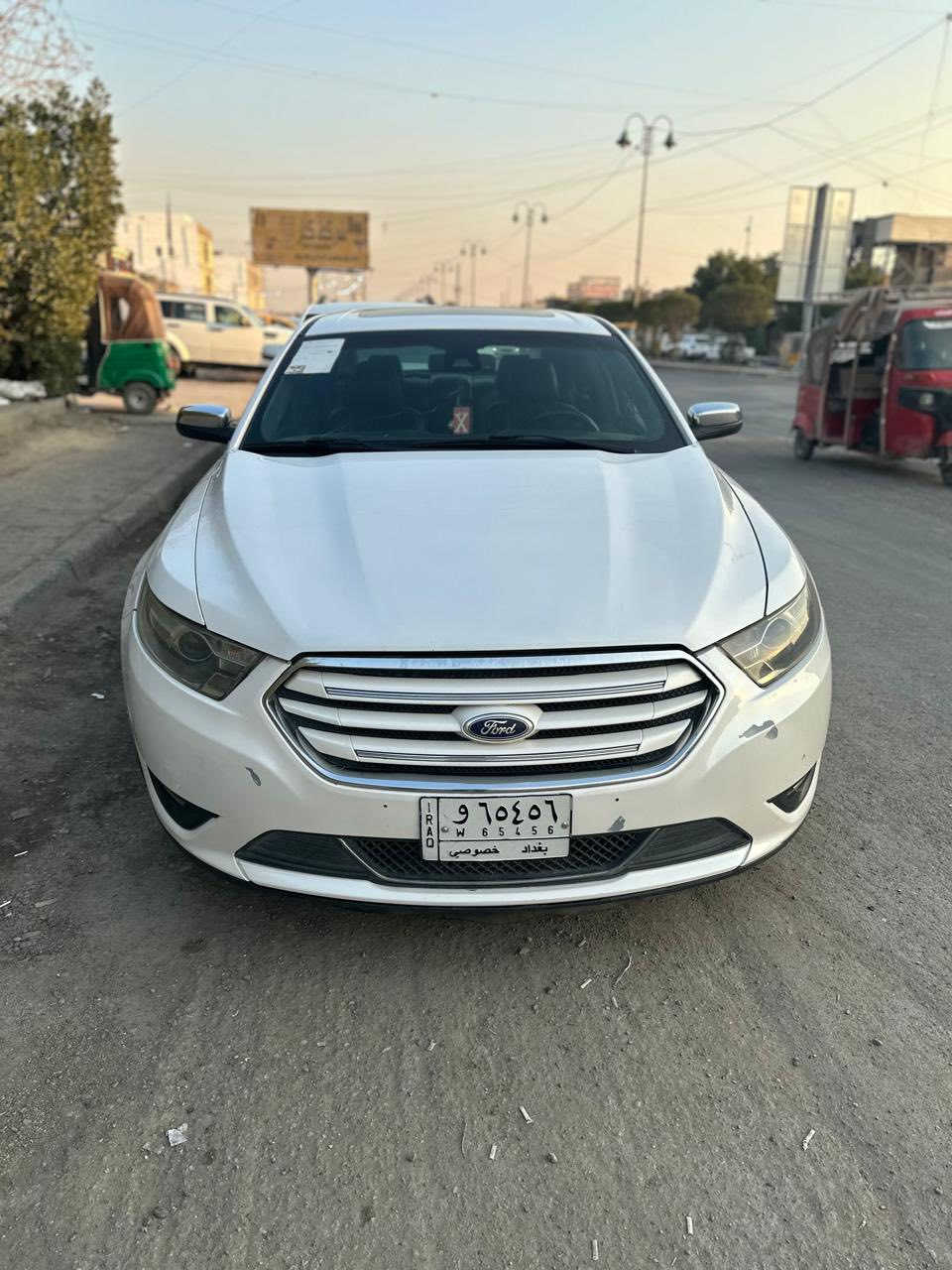 🔥 للبيع فورد تورس 2013 لمتد خليجي 🔥
فرصة للجادين، سيارة نظيفة جدًا واستعمال شخصي  
✅ موديل 2013  
✅ فئة لمتد خليجي  
✅ ما بيها صبغ  
✅ مقاعد جلد  
✅ شاشة + كاميرا  
✅ حساسات أمامي وخلفي  
✅ بصمة تشغيل  
✅ فتحة سقف  
✅ تبريد وتدفئة مقاعد  
✅ دبل إيربك + أنظمة أمان  
✅ مكينة وجير وشاصي بحالة ممتازة  

السيارة جاهزة للفحص وما تحتاج صرف  
السعر مناسب  ١٢٠وقابل للتفاوض للجادين  
📍 الموقع: بغداد  
📩 للاستفسار مراسلة خاص او اتصال 
***********
