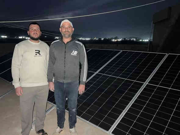 ✨ كما عودناكم… ونعودكم دائمًا بكل ما هو جديد وفاخر في عالم الطاقة الشمسية ✨
مع أفضل الأسعار اليوم، وجودة مواد عالمية لا تقبل الشك ⚡🔋

---

📢 إنجاز ميداني جديد يُضاف إلى سجل شركة النور الهندسية للطاقة الشمسية ☀️
تم بحمد الله تنفيذ منظومة طاقة شمسية  في قضاء الشرقاط  قريه صبيح ، بقدرة 16 باستخدام:

🔹 ألواح شمسية High Efficiency بجودة عالمية
🔹 إنفرتر نقي بمرحلة تشغيل عالية الاستقرار
🔹 أسلاك وإكسسوارات أصلية بمعايير الأمان الأوروبية
🔹 تركيب هندسي محترف يضمن استمرارية وكفاءة على مدار العام

⚡ المنظومة صُممت بعناية لتوفير طاقة مستقرة تُلائم متطلبات العمل التجاري بكفاءة عالية وتكلفة تشغيل صفرية تقريبًا.

---

🌟 اليوم الأسعار غير… وجودة المواد غير
نوفّر لكم أفضل الأنظمة وبمواصفات عالمية مُعتمدة، وبأسعار مناسبة للمكاتب والشركات والمواطنين.

---

🔋 كما نعلن توفر بطاريات تايكو الأصلية – بخلايا EVE MB31 العالمية
✔️ 8000 دورة حقيقية
✔️ أداء قوي وعمر طويل
✔️ مناسبة للمنظومات المنزلية والزراعية والتجارية
🟢 أسعار منافسة جدًا – بيع جملة ومفرد

---

🎥 وتتوفر أيضًا كاميرات مراقبة عالية الدقة (HD & FHD)
للاستخدامات: المنزلية – التجارية – المؤسساتية
مع خدمات تركيب وصيانة وضمان حقيقي.

---

📍 الموقع: صلاح الدين – الشرقاط – قرية الحورية – مجاور محطة الأرجوان
📞 للتواصل: *********** – ***********

🌟 شركة النور الهندسية للطاقة الشمسية
الخبرة – الجودة – الثقة … في كل مشروع ننفذه ⚡
