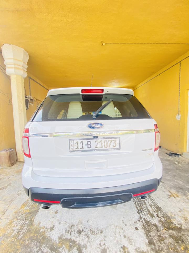 السلام عليكم سياره فورد اكسبلور مديل13 سياره نضيفه بشكل الوكاله وارد خليجي بيها قطعتين اثر شخوط بدون دواخل للاستفسار اكثر ***********
