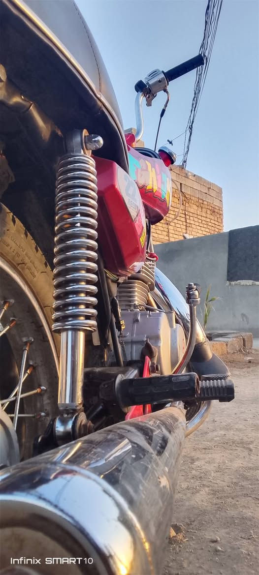 دراجه نامه للبيع كلك الشراي يجي خاص ويدلل


**إذا كنت صاحب هذا الإعلان وتريد حذفه لأي سبب، رجاءا أرسل رسالة إلى الدعم الفني**