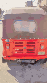 السلام عليكم تكتك موديل 2018
تكتك بيها دوس صبغ  اوراق اصوليه كامله 

العنوان بغداد الحريه 
***********
