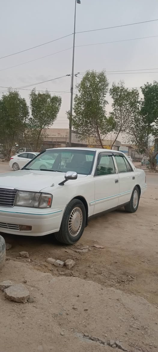 راس الثور تكم م 1996
للبيع او مراوس  

مكينه او كير جدد  فيشه او بطل 3000 

حداديه نضيفه 

تخم تاير   

غرفته نضيفه  

كهربائياته كله شغاله  

مكفوله من الگصه ونقل الچثة 

رقم قادسيه انكليزي امداور ثاني يوم  

مكاني نجف  للإستفسار ***********
