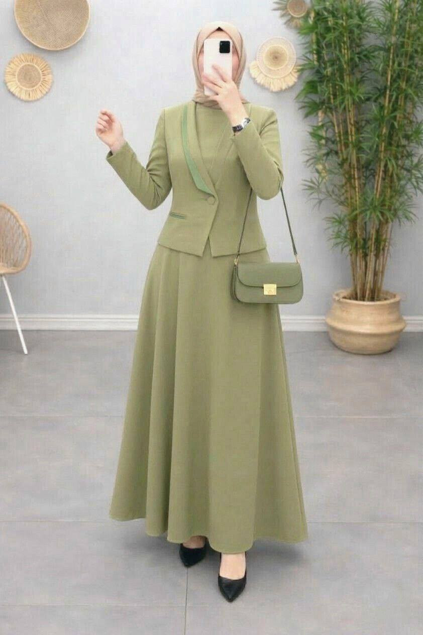 وصل موديلنا الجديد 😍 

* طقم بتصميم فاخر  Vip
مكون من ستره وفستان كلوش بقصه مميزة بتفاصيل انيقه قطعه راقيه جدا  😍
القماش الاصلي جدا فخم   
* ستره مبطنه طول 55 سم
طول الفستان 150 سم 
* القياسات /
40/42/44/46/48/50

* الوان / 6 الوان الموضحه بالصور 
للحجز والاستفسار مراسلة دايركت💌
يوجد توصيل لجميع محافظات العراق❤


**إذا كنت صاحب هذا الإعلان وتريد حذفه لأي سبب، رجاءا أرسل رسالة إلى الدعم الفني**