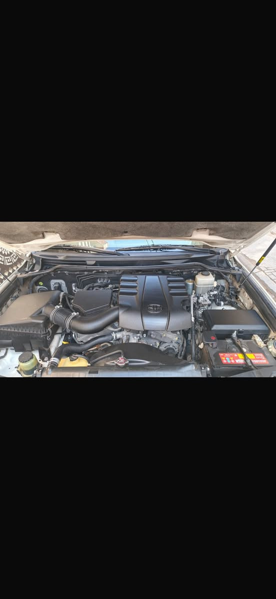 سلام عليكم لندكروز 2014 فول بريم رقم بغداد جديد سياره مكفوله من صبغ ولبارد بس مكان وحد كد إصبع سياره بسمي ماشيه 140 الف  سياره على وضع شركه صدر محرك كلشي على وضع شركه رقم ***********
