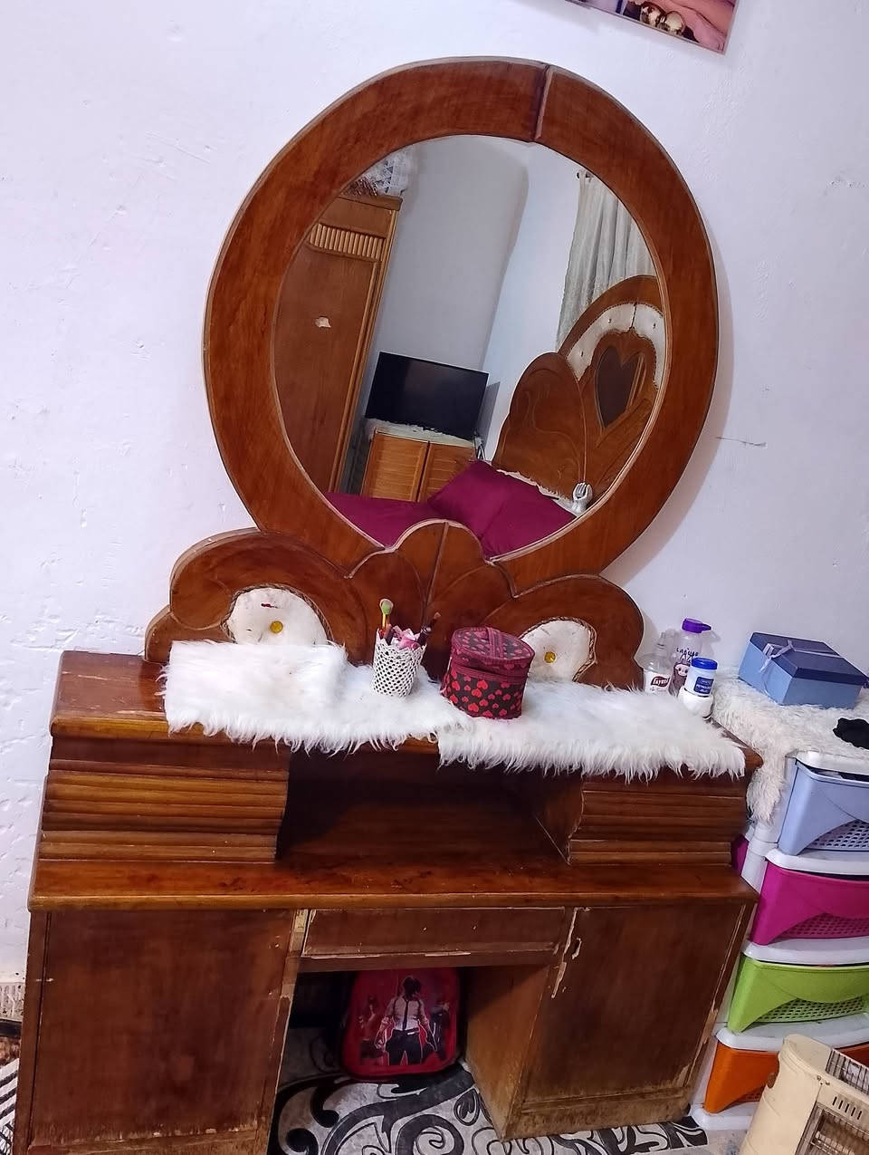 السلام عليكم غرفه مستعمله بيه ضربات قليله عنوان بابل 
السعر 500 وبيه مجال ***********
