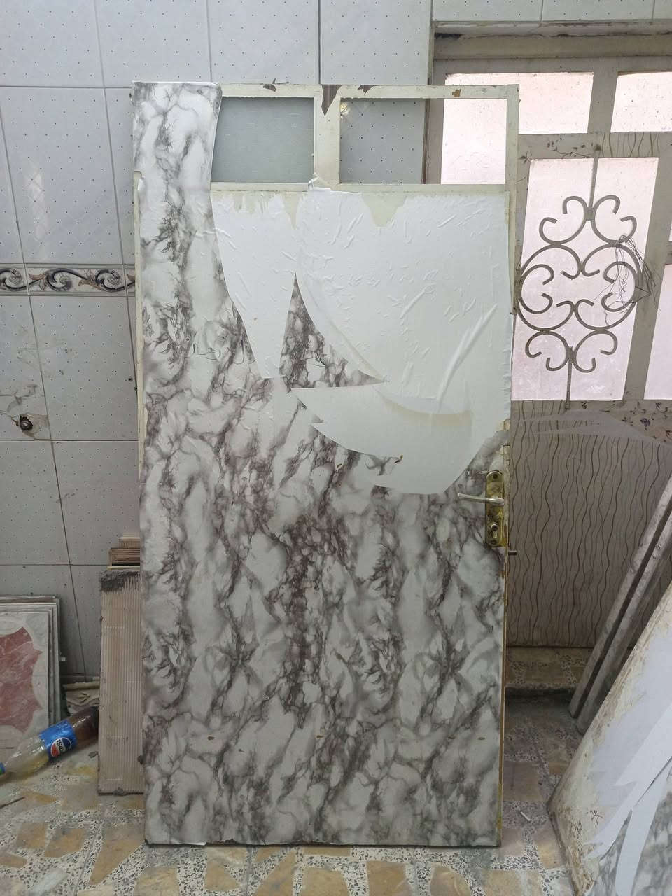 بيبان للبيع بسعر مناسب مكان بغداد حي الكوفه
***********
