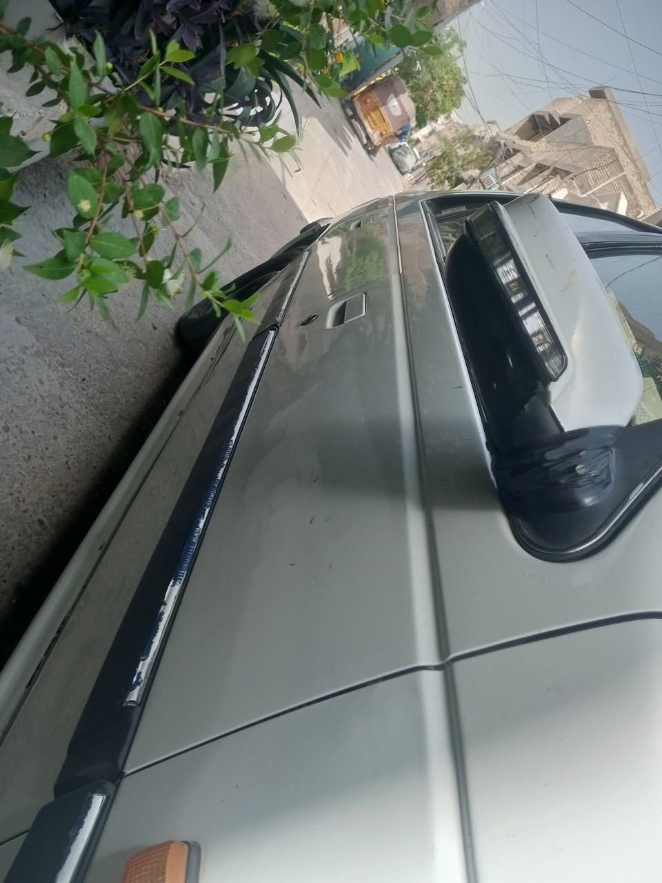 سلام عليكم بيجو بارص موديل12 سياره كير ومكينه كورله 1600سياره جديده 50وبيهه مجال حك الجيه مكاني بغداد شعله ***********
