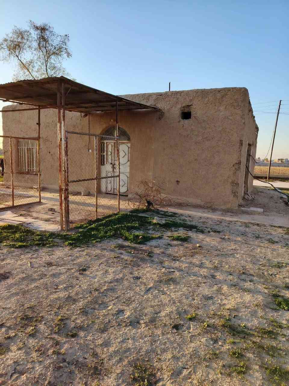 السلام عليكم أرض زراعيه للبيع مجاوره قريه العكيدات مساحة 13 لا 14 دونم معه خطين كهرباء مي اساله معه قطاس بيت ضمن الگاع واصلها التبليطط

الاتصال 
الاستفسار على الرقم ***********
