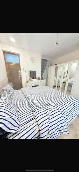 سلام عليكم 
غرفه تركيه مستعمله ونضيفه كلش للبيع ب٦٠٠الف وبيها مجال بسيط  مكاني الدوره شارع الصحه للتواصل واتساب ***********
