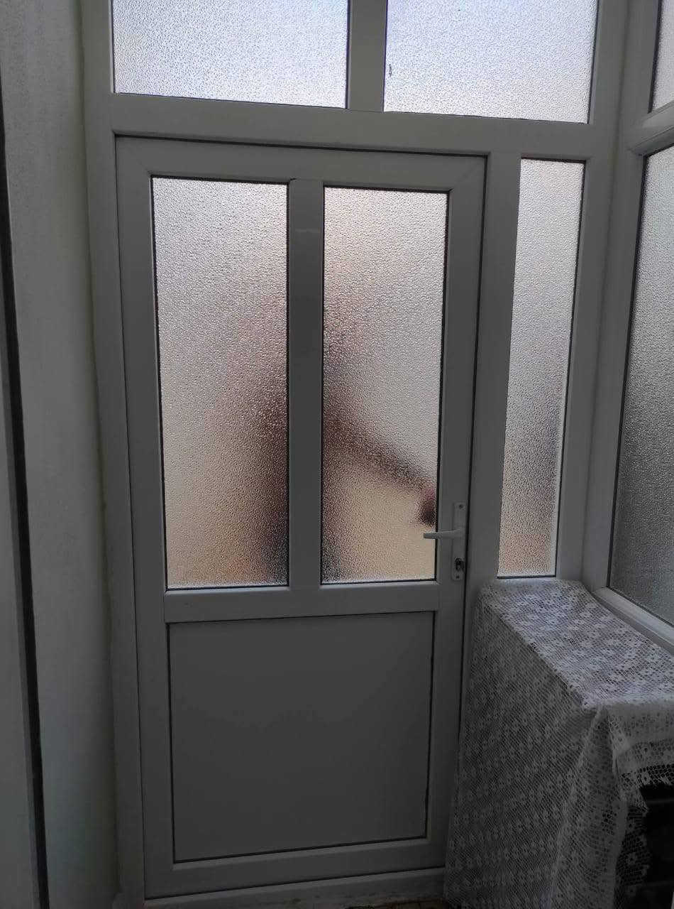 🏡سه لام عليكم هات هات  به لاش به لاش پـەلـەبکەوفەریایکەوە🏡

🏠مــاڵی بـووک زاوای پـەلـەبکەو لـەدەسـتی خـۆتی درمـــاکــە🏠

🏠 خانوو بۆ فرۆشتن نـزیک مــزگـــەوتی سـۆفیکــــــان🙋

🔹 شوێن کەلار/گەرەکی شەهیدان🙋🙋

🔹 رووبەری 70مەترە🙋 کاونتەر سـبلات لەگـەلدایــــە🏡

🔹 نزیک هۆڵی بۆنەکان بەرانبەر جەوازاتی تازە🙋🙋🙋
🔹 پێکهاتووە لە یەک قات🙋 
🙋کـریجی تـیایــە مـانگــی 200هـــەزار دینـار 🙋🙋🙋
________________
⁦1️⃣⁩یەک قاتە🙋
🔸میوان🙋
🔸مەتبەخ🙋
🔸نوستن 🙋
🔸موساعد🙋
🔸موشتەمەلات🙋
______________________
موواسەفاتی ⬇️
خانوویەکی پاک و خاوێنە.
لە کۆڵانێکی زۆرفراوان و ناوەڕاستی شارە
باشترین و جوانترین جوری کاشی بۆ کراوە. 
خانویەکی خۆش و دڵگیرە.
کەرستە:: سپلیت _ کاوەنتەر _ دوو بوێلەر _ پەنکە. 🏃🏃

بۆ زانینی نرخ پەیوەندی بکە🏃🏃🏃🏃
______________________
🏡***********📲
