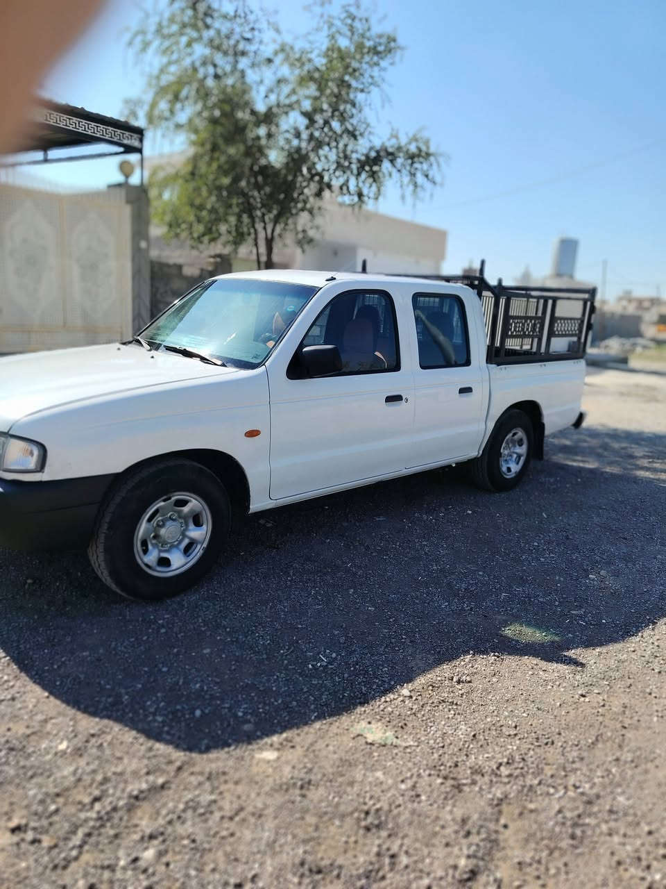 السلام عليكم تيوته للبيع موديل ٢٠٠١ سياره مكفوله من كل النواحي محرك كير اكسل شاصي سياره جاهز مال جناي تحويل مباشر رقم اربيل سعرها ٧٥ اوبيه مجال الاستفسار عن هذا ***********
