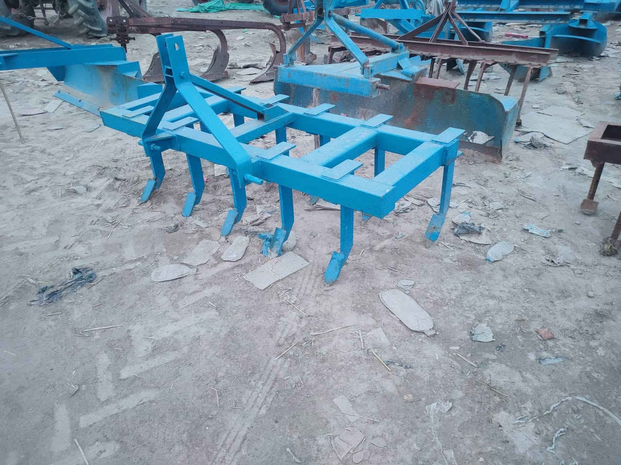 العنوان -بابل الحصوه طريق حله بغداد القديم في حي الصناعي ***********
