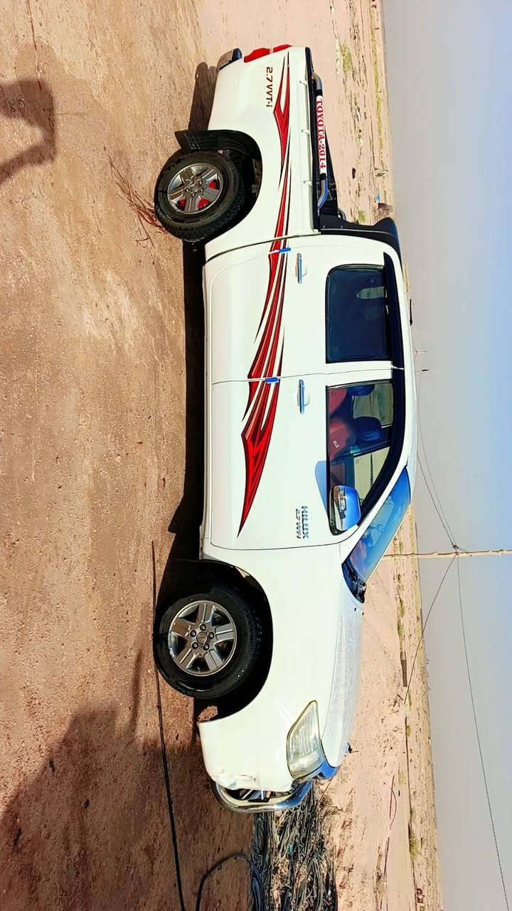 السلام عليكم بيكم هيلوكس كويتي كفاله عامه  مديل 2014 كيرعادي  محرك كير حدايه عله وضع شريكه رقم قادسيه  شاصي 19 ماشيه 127 مكانها النجف   لسعر 210  
***********5
