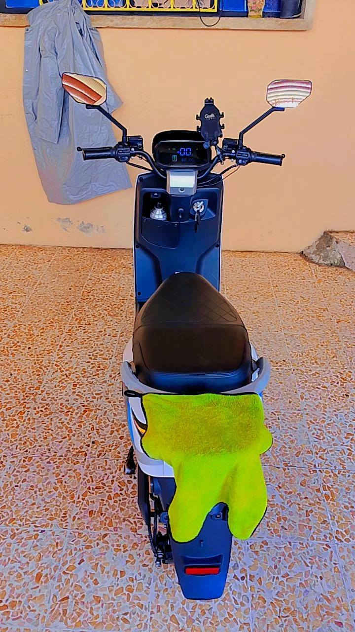 السلام عليكم مطار للبيع جديد زيرو 318 2025 نظافه فول بطاريات 6  واللي يريد يفوت خاص‏‪0751 762 9816‬‏موصل الرشيديه📞
