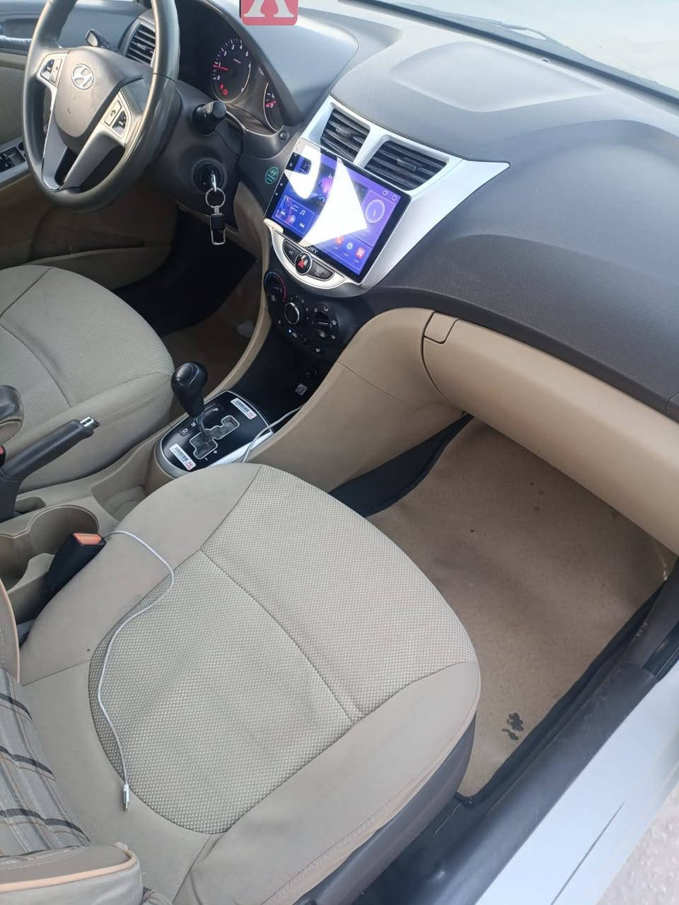 اكسنت موديل 2014 خليجية رقم بغداد هزه ورقم جديد انكليزي بسمي فول مواصفات صبغ جاملغ امامي  محرك ١٦٠٠
السعر،، 105
 دوش اي استفسار،،
***********
***********
مكلف بلنشر اتصل على الرقم
مكان السيارة بابل
