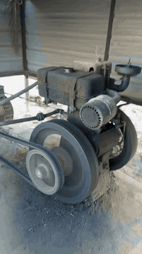 للبيع مولد هندي فلاوينين 8 حصان راس توليد 10 كيفي مولد نضيف كلش السعر ٧٥٠  مكاني بابل حصوه الاستفسار اتصل ***********
