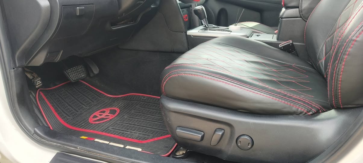 السلام عليكم كامري 2012 بسمي فول مواصفات فتحه تشغيل بصمه ابوب بصمه شفتات ستيرت محرك كير شرط مكينه 6سلندر كشنات تدفئة تبريد تحكمات ستيرن سياره كفاله عامة بدون ضرر داخل جلد أسود وبيه تعديل بارد موضح بل سونار السعر 160وبيه مجال بصيط رقم ***********
