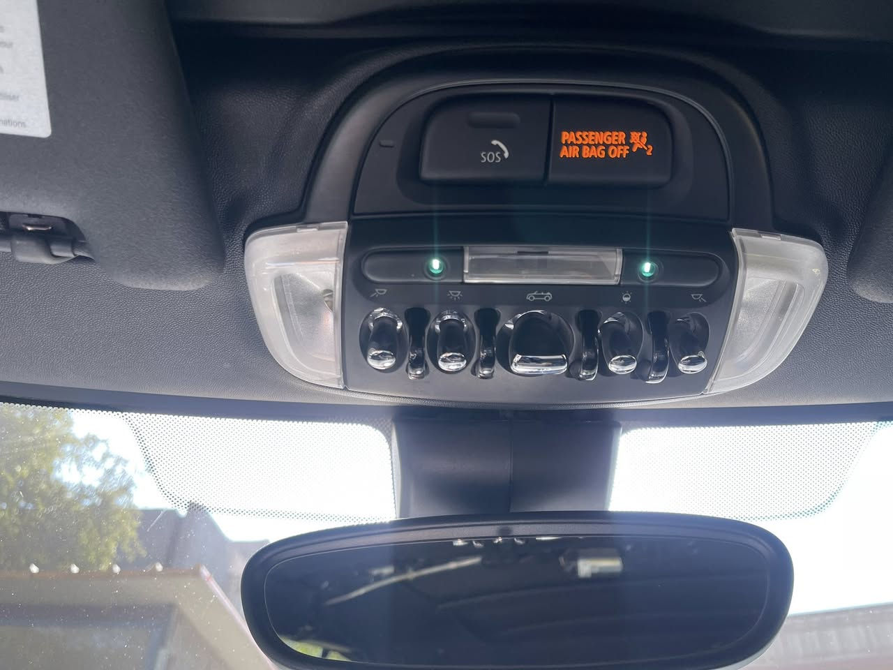 مني كوبرcooper S
اعلى مواصفات 
ماشيه 28  الف  
محرك 2.0 لتر ٤ سلندر تيربو
السياره عليها اكزوزت سستم بلادي من الوكاله
   مواصفات:
كشف  نظامين بيه. نظام الفتحه  ونظام الكشف 
كامرا خلفيه. حساسات امامي خلفي. كراسي جلد. تدفئه كراسي. جنطه شفط. كشف. مثبت سرعه. زنون. قياده شبه ذاتيه. رادار امامي. مانع تصادم. لايت تفاعلي. كشف. بصمة ابواب. 
 بعد بيها هوايه مواصفات 
.السياره وارد امريكي بيها صبغ صندوق خلفي فقط  صبغ 
  سياره رقم شمالي. باسمي تحويل مباشر  
والسياره جديده بمعنى كلمه مابيه اي نقص
 
السعر 17الف دولار وبيه مجال بسيط 
مكان بغداد شارع فلسطين 
رقم الهاتف ***********
