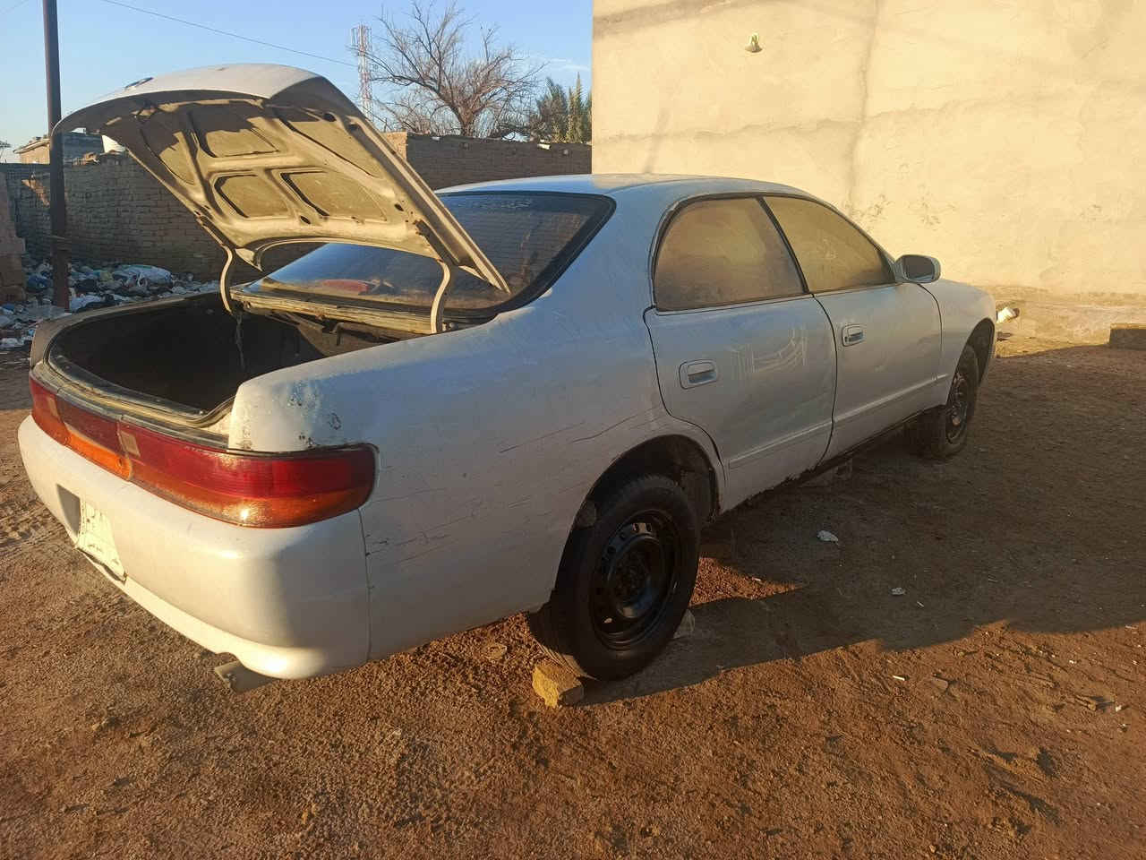 شيزر نفخ موديل 200تخم تير حدادي بيه معجون بل قماره بيع كم حديد رقم بصره تحويل شرعيه  موجود سنوي 2023صقطه  بيه مكين ونجي بيه يطق مكين بدون عمله قفله 18ورقه مكانه واسط قضاء الحي ***********
