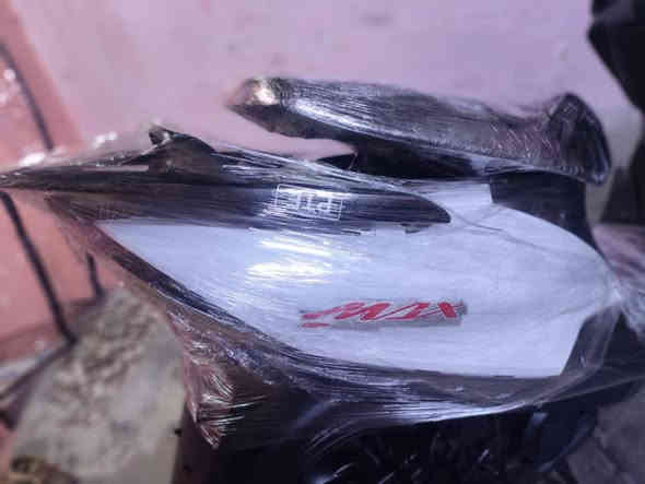 السلام عليكم دراجة البيع ماكس Maxماكس ثعلب ياباني السرعة 140الرقم ***********السعر 500وبيه مجال شي بسيط العنوان بغداد الامين درجة حلوه مجفته جديد
