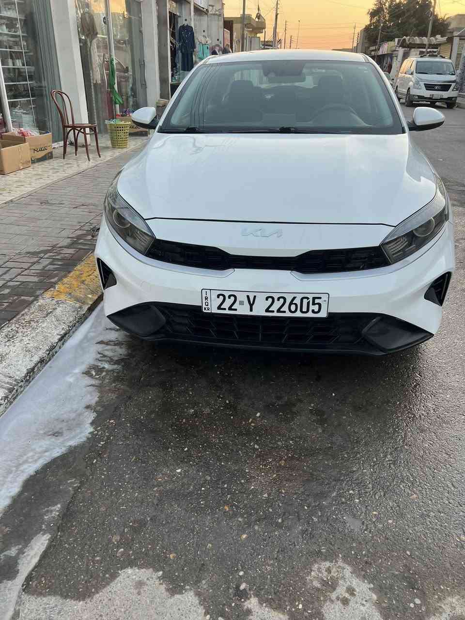 سلام عليكم فورتي 23 الحادث بالصور
ماشيه 80 ميل ع مشي امريكا السياره نص فول ويل كب 

بأسمي ب 160 وبيها مجال المكان الصويرة 

للاستفسار ‭0782 546 1118‬
