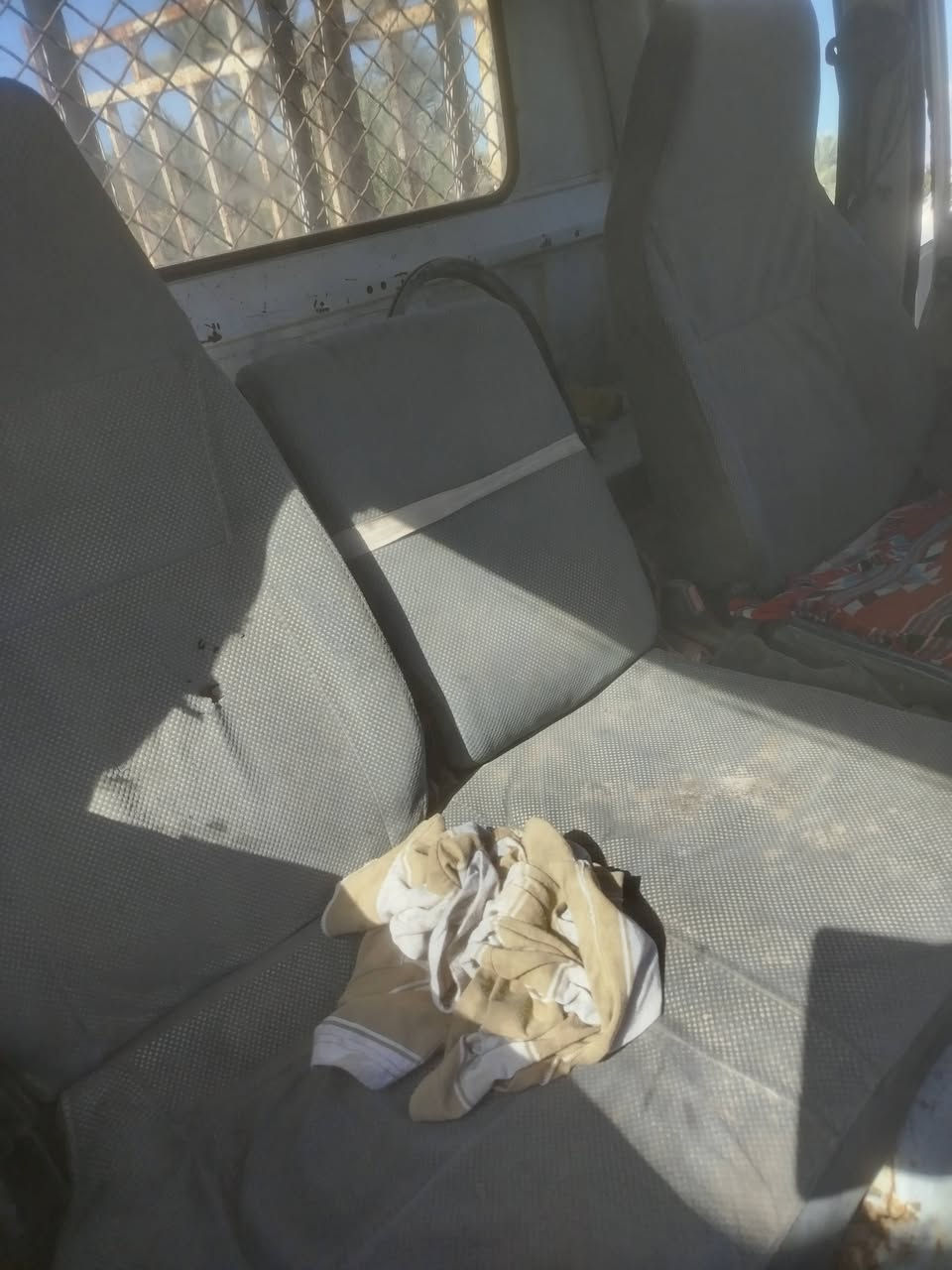 سلام عليكم  سيارةللبيع
هوندى موديل94 رقم بغداد مشروع وطني السعر٣٠ وبيه مجال الاتصال ***********
