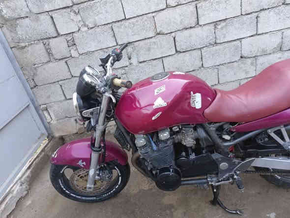 للبيع سيبي فور حجم المحرك 750 ما مفتوح ماطور نشط ومعدل فول كزوز رياضي فصلا كلو فول سعر 950 مكاني موصل جانب الأيمن ستفسار ***********
