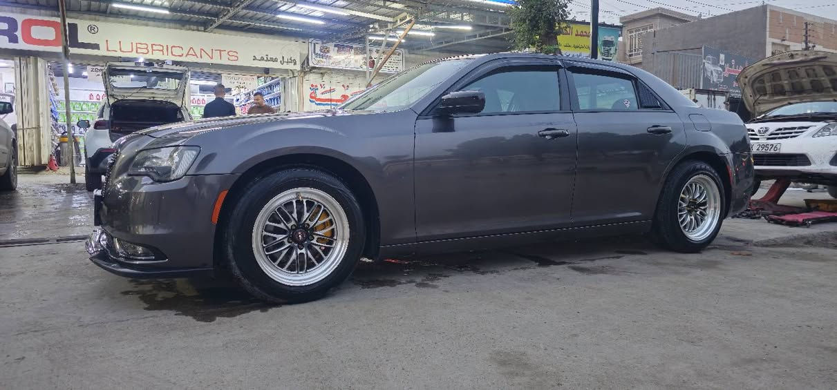 بيع — اوباما 2023
المواصفات:
- محرك 3600 حصان  
- أضوية زينون  
- اللون فيل  
- السيارة كلين  
- مكانين B.R بسيطات جدًا  
- تشغيل عن بعد  
- هاند بريك كهربائي  
- التزويد: شفقات  
- عليها هدرز RT  
- دبات كزوز كروس مع تحكم ريموت  
- صوت مرعب  
- عليها حلوك RT ماركة عالمية  
- جام عازل حراري  
- المحرك كفالة عامه 
- تخم تايرات جدد بعده بالجيس 💐  
- تخم ويل جديد تو سايز 18 الشكل الجديد — وايلد 😍  
- شاشة  
- كاميرا خلفية  
- صافرات فدرالي  
- عليها برمجة

المسافة المقطوعة: 36 ألف فقط
***********
***********
