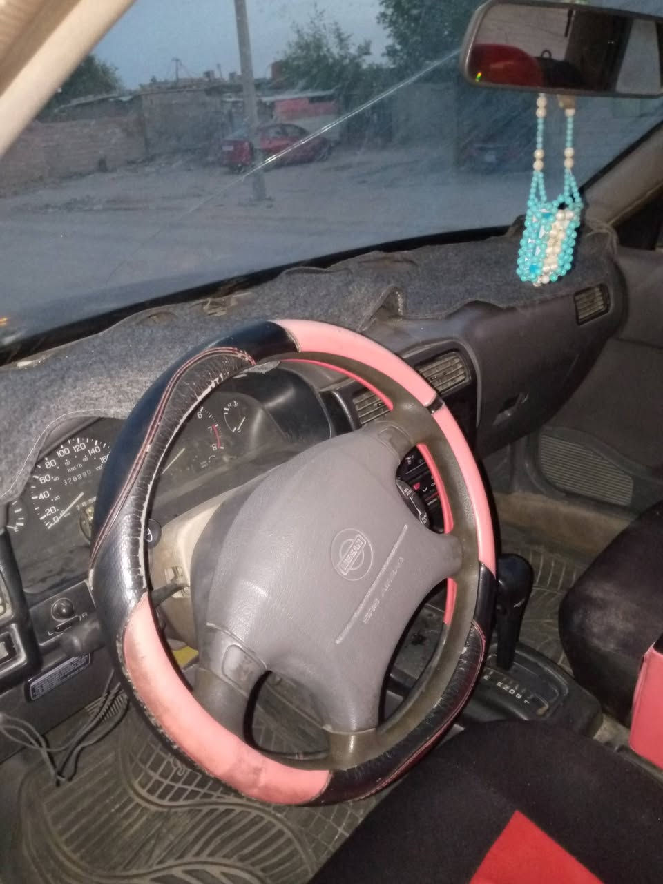 للبيع نيسان سني موديل 93 مكينه دخن گير جديد تخم تاير ويل كب باتري جديد لايت زنون دواخل حلوة سعرة 25 وبية مجال قليل راعية موجود شرط التحويل مكاني البصرة خور الزبير


**إذا كنت صاحب هذا الإعلان وتريد حذفه لأي سبب، رجاءا أرسل رسالة إلى الدعم الفني**