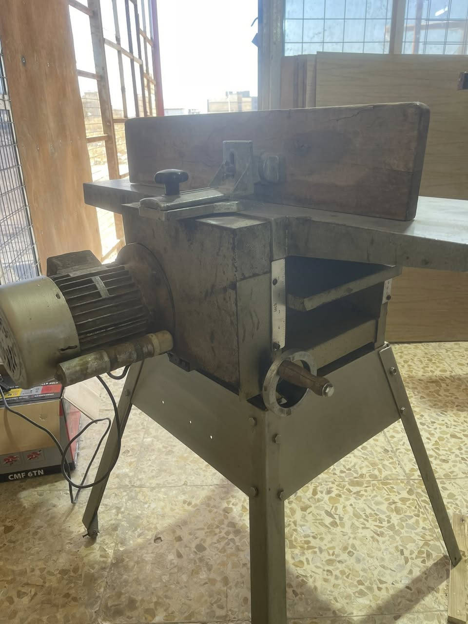 السلام عليكم مكينة نمساوية درجة اولى مسويلها ادامه وتنضيف كلها بلادية مملعوب بيها وهيه نضافة بعد تحكم العنوان بغداد السعر ٥٠٠الف الرقم ***********
