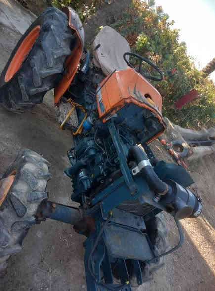 للبيع كابوته موديل 86 استفسار على هذا لرقم ***********
