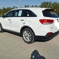 سورنتو خليجي 6 سلندر 7 راكب 3 قطع تبريد حساسات خلفيه وامامية مرايه شفط...