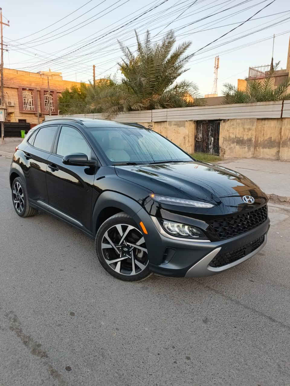 السلام عليكم اخوان —للبيع فقط —
هونداي-كونا-🚗
موديل -2023-
اللون -اسود -
حالة السيارة جيده جداً 
المنشأ-امريكي 🇺🇸
مرقمه وطابكه والسيارة ع ممشى امريكا -34-الف مايل-
الحادث جاملغ خلفي وقليل جداً من صندوك الخلفي -
صور الحادث مرفقه مع المنشور —
السيارة  اني المستورد ورقمه بغداد بأسمي-تحويل مباشر-
بالنسبه للمواصفات كثيرة ميحتاج اذكره—1/1-فول اعلا فئه
من سلايد 
داخل ابيض 
نقطه عمياء —-الى اخره 
مكينة السيارة 1600توربو -TOURBO
اخوان كلشي ذاكر ب منشور الي تعجبه السيارة يتصل اني بالخدمه —مكان السيارة بغداد -الجادرية-
بلنسبه لسعر السيارة -148-ورقه فقط سيارة مرقمه بغداد 
*********** رقم الهاتف -
