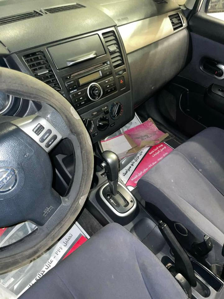السلام عليكم نيسان فيرسه موديل ٢٠٠٨ الرقم الجديد باسمي صدر امامي خلفي جديد تايرات سيرفس كامل كله جديد داخل جديد  ماشيه ٤٤ الف السعر ٧٧  الرقم ***********
