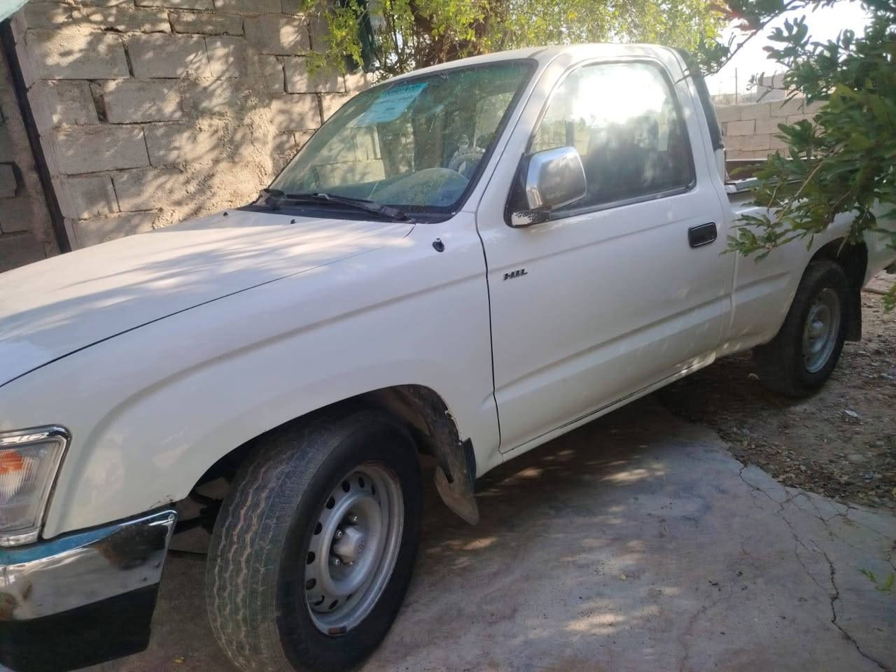 تيوتا ٢٠٠١ مكفوله من الصبغ كير محرك شرط جاهزه مابيها اي نقص رقم ديالى مشروع وطني سعرها ٨٠ وبيها مجال ***********
