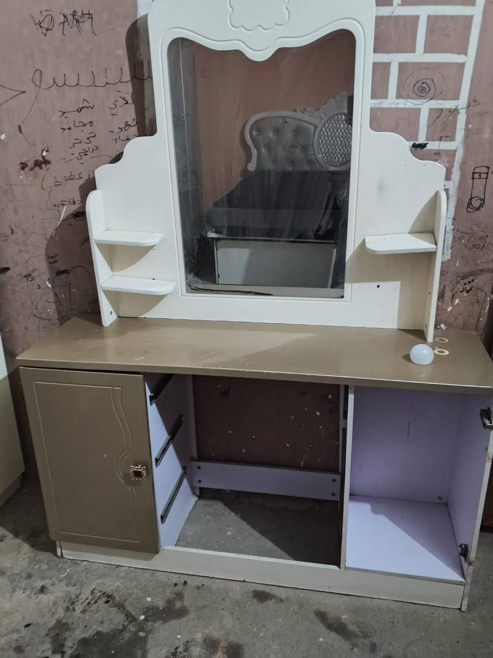 غرفه تركيه مستعمله سعر 250 رقم الهاتف ***********
